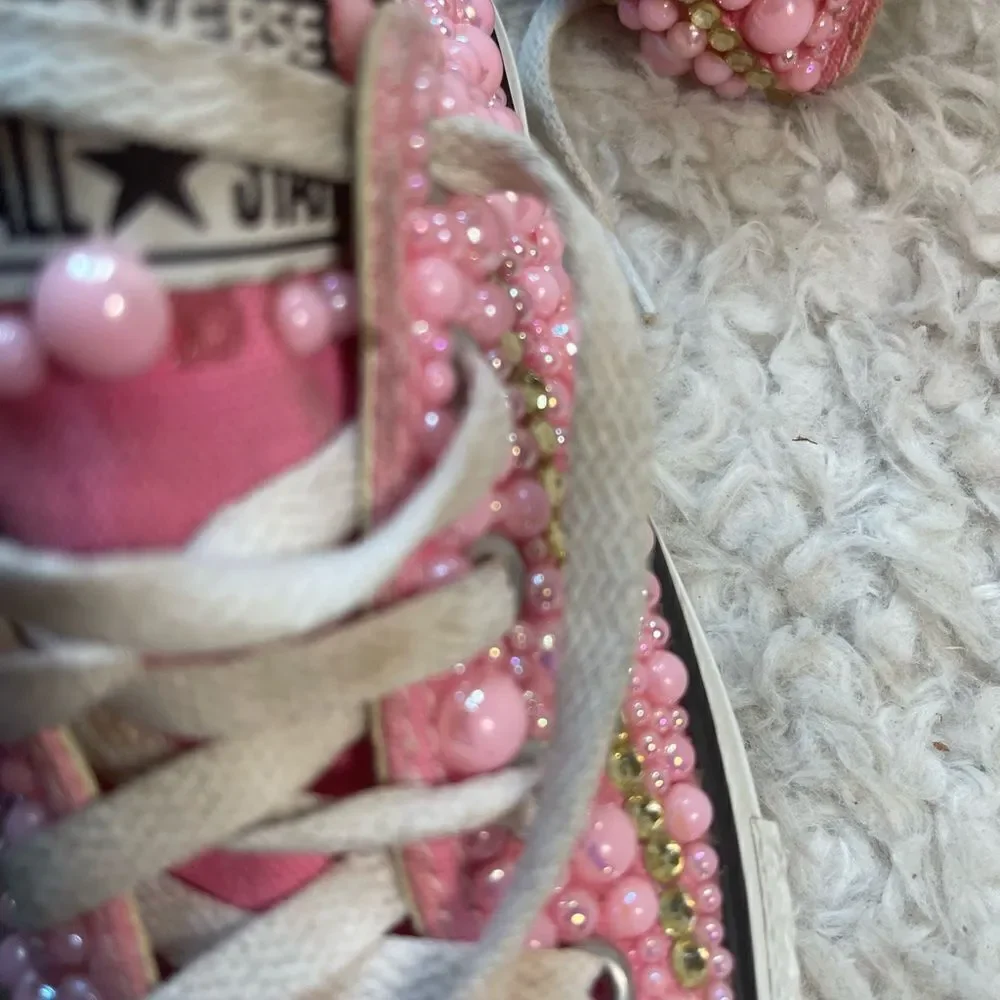 Converse little girl pink Bling low top lace up pink sneakers size 12